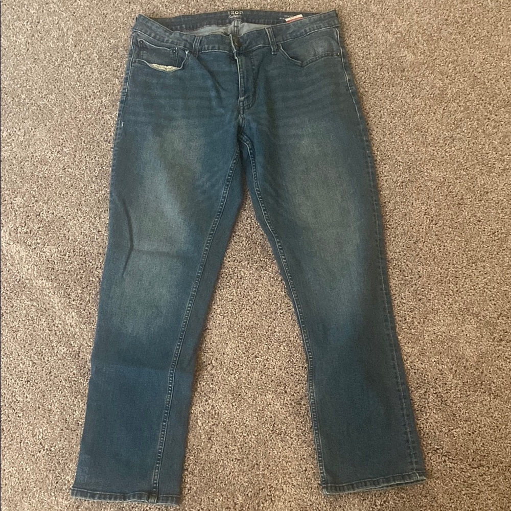 Bundle of 2 Men's Izod Blue Jeans